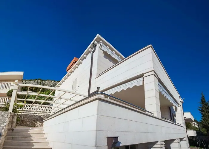 Penthouse Fantasia * Ragusa